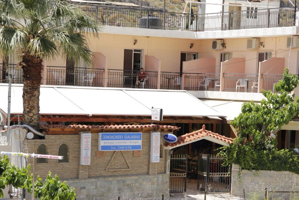 Hotel Galaxias Agioi Pandes Exterior photo